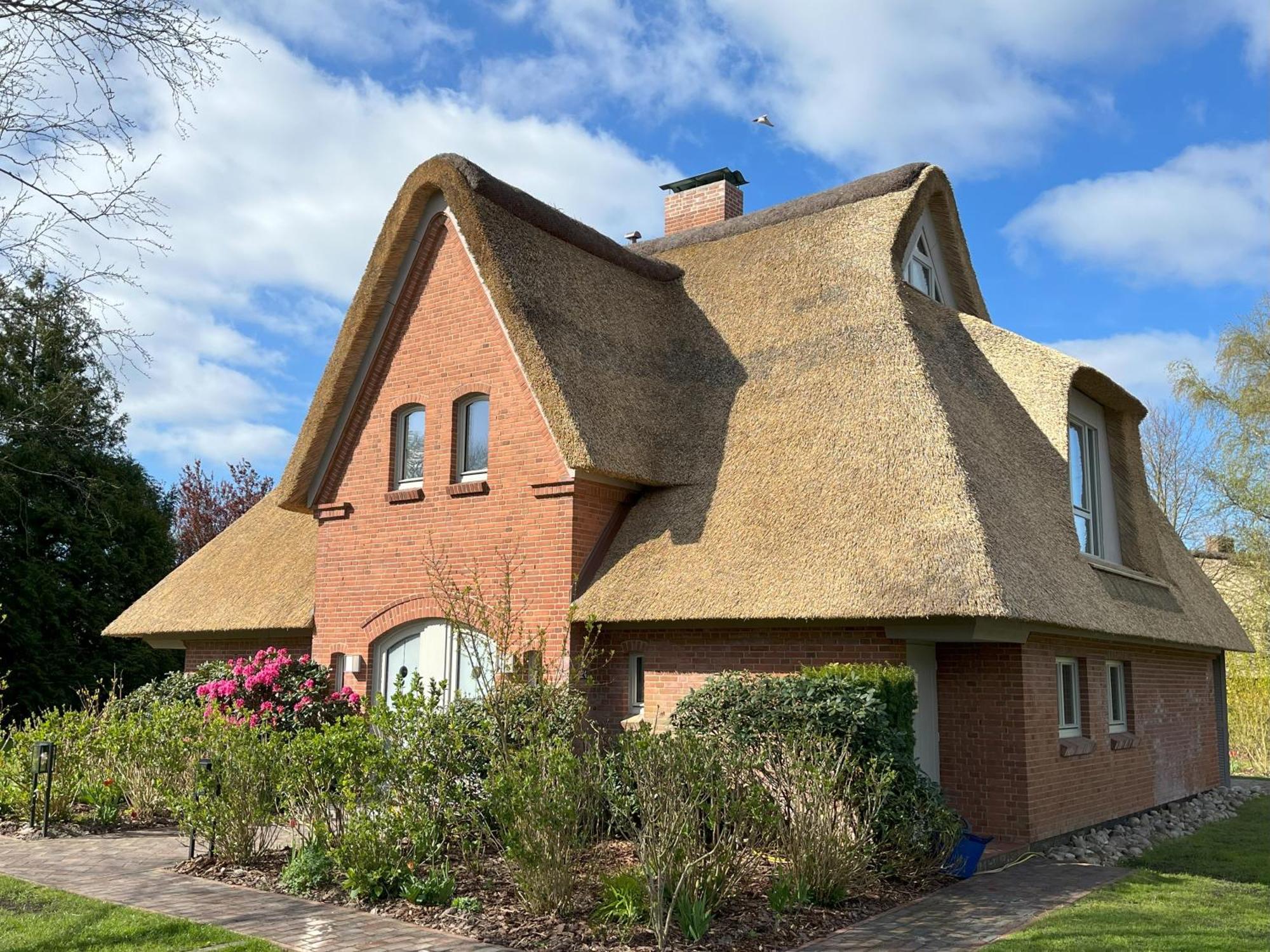 Reetdach-Landhaus Mini Haubarg Tating Exterior foto